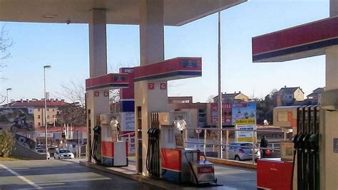 Petrol, Osječka Bb 51000 Rijeka - iskustva i recenzije